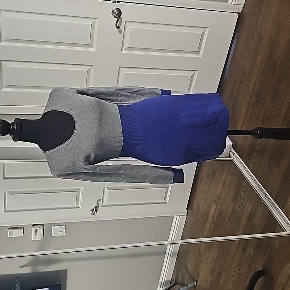 Color block sweater dress
